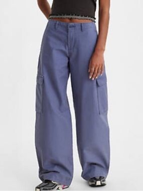 Levi’s 26 x 28 Pants Premium Baggy Cargos Utility 100% cotton in Blue NWT